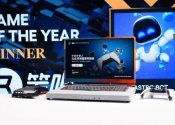 Chinese Modders Convert PlayStation 5 into a ,750 Laptop: Features 17.3-Inch 4K Display, Weighs Over 9 Pounds