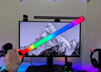 Review of Razer Aether Standing Light Bars: Not Worth the Investment